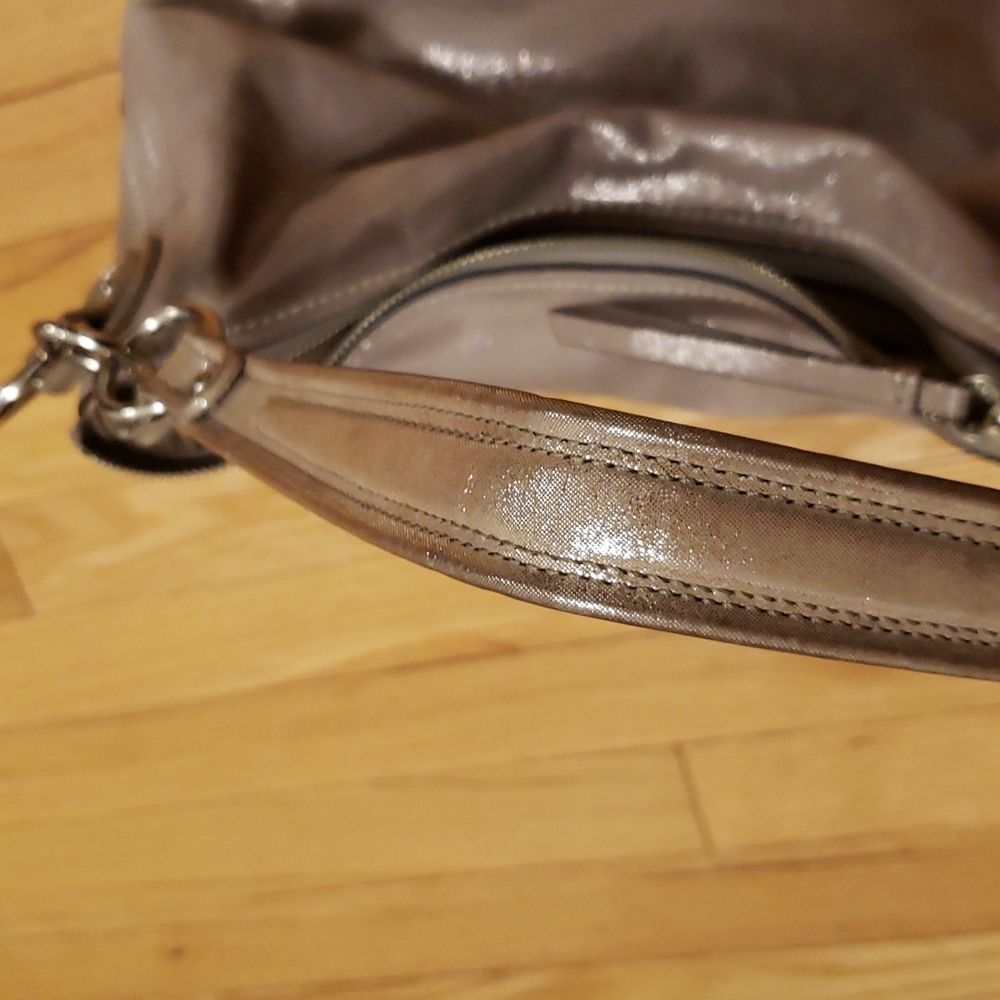 Large Coach Metallic suade Hobo Bag - Picture 4 of 8